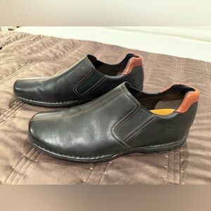 Men’s 11.5 Cole Haan Black and Brown Leather Loafers